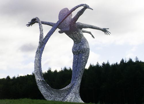 Arria - Sculpture overlooking the M80 at Cumbernauld