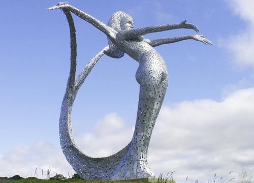 Arria - Sculpture overlooking the M80 at Cumbernauld